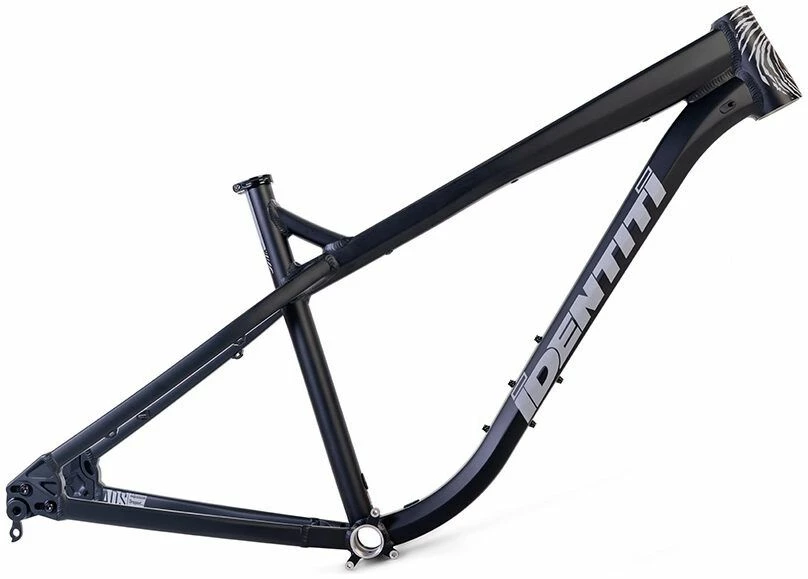 Identiti Aka 2022 Frame